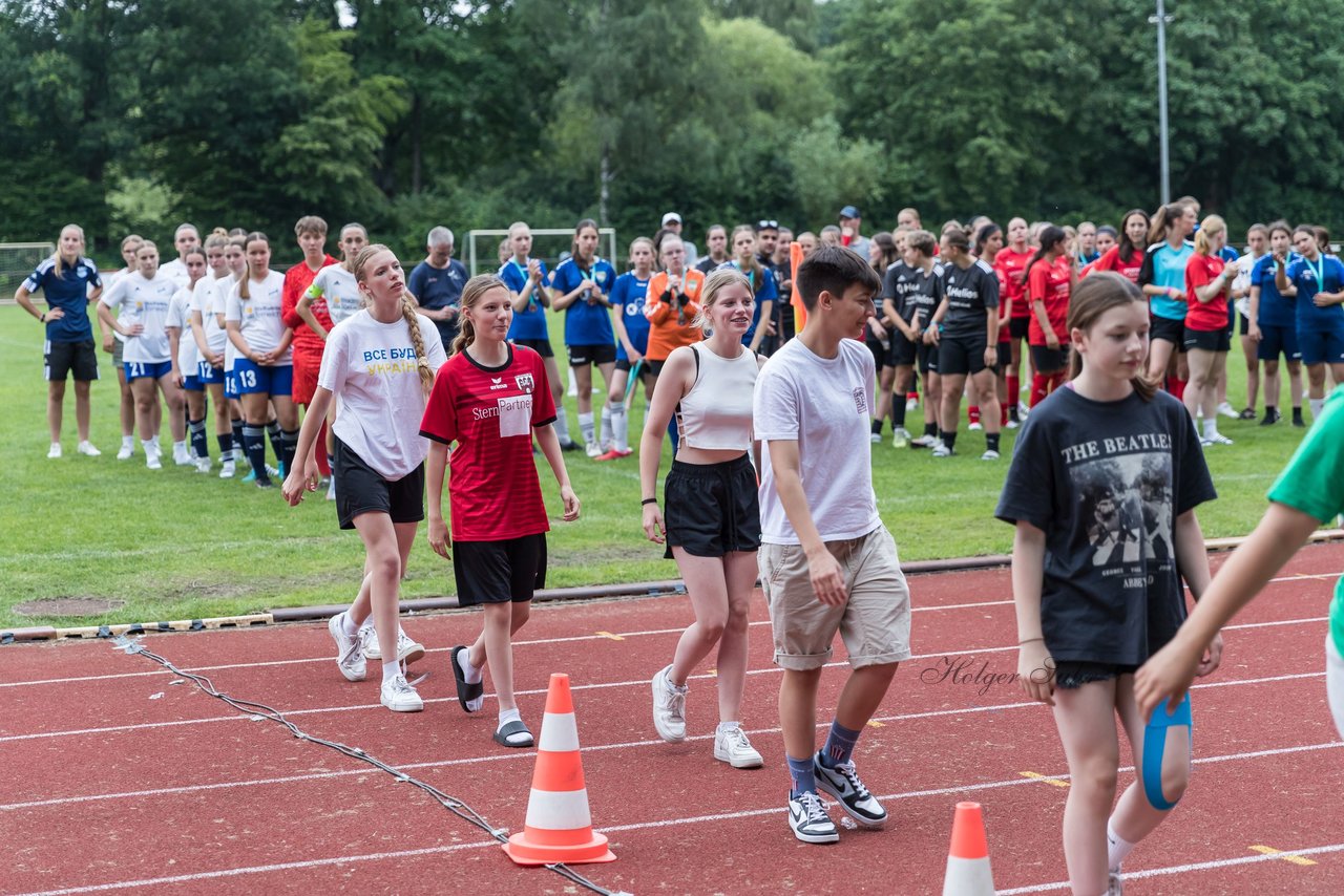 Bild 151 - Loewinnen Cup